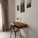 The Old Corner House 아파트 *