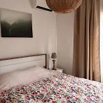 아파트 The Old Corner House 벨린그래드